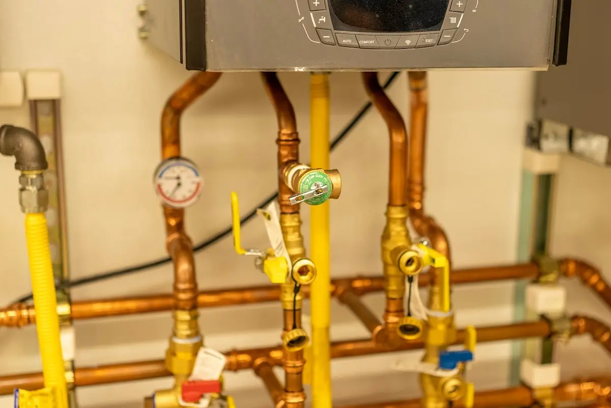 Licensed technician providing Pipe Repair for a homeowner in Karns